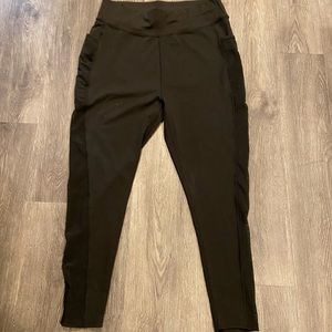 Full length leggings, sheer mesh panels & pockets